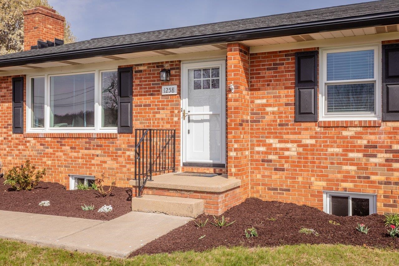 1258 LONGS PUMP RD, HARRISONBURG, Virginia 22802, 3 Bedrooms Bedrooms, ,2 BathroomsBathrooms,Residential,1258 LONGS PUMP RD,674915 MLS # 674915