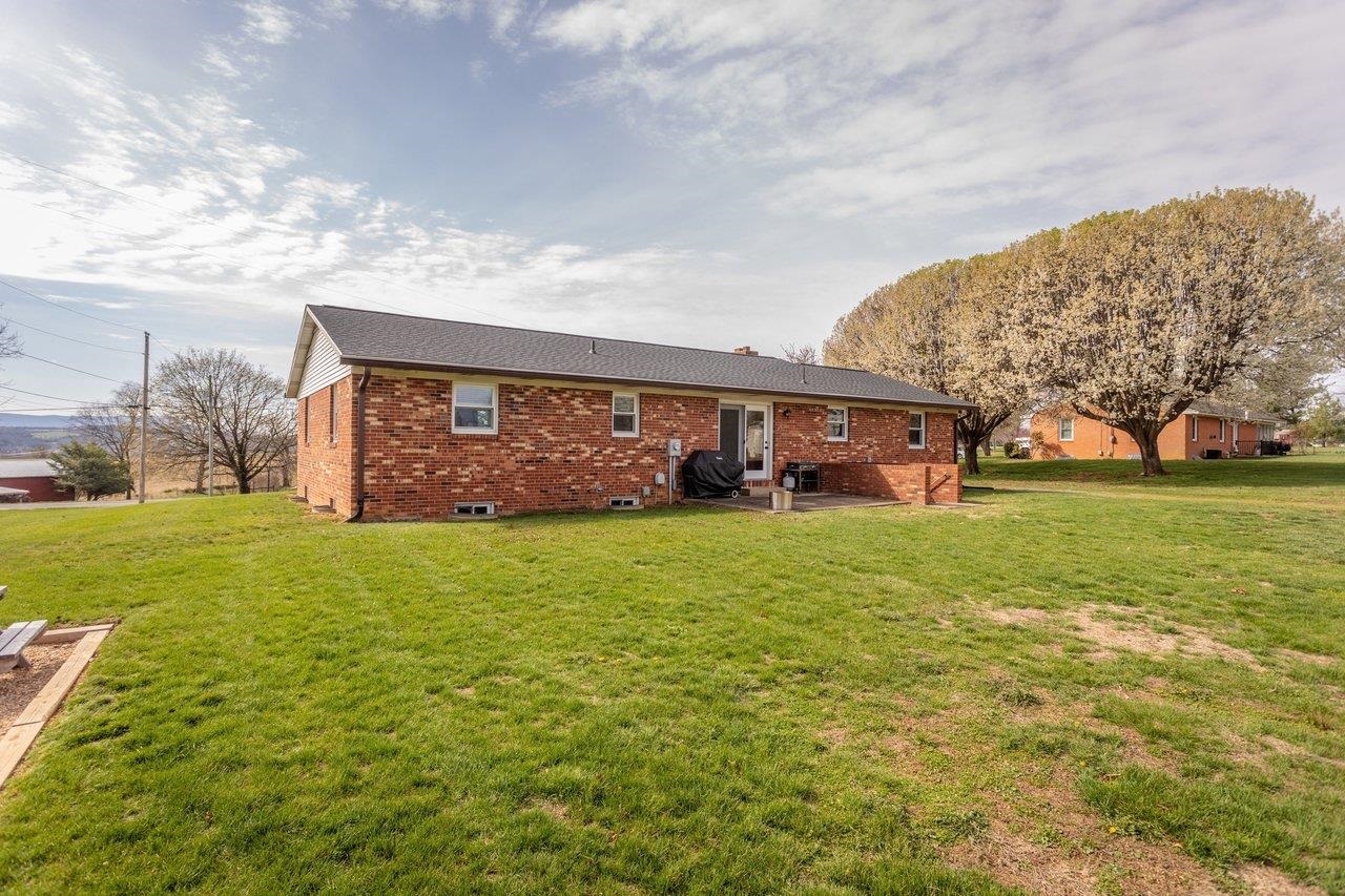 1258 LONGS PUMP RD, HARRISONBURG, Virginia 22802, 3 Bedrooms Bedrooms, ,2 BathroomsBathrooms,Residential,1258 LONGS PUMP RD,674915 MLS # 674915