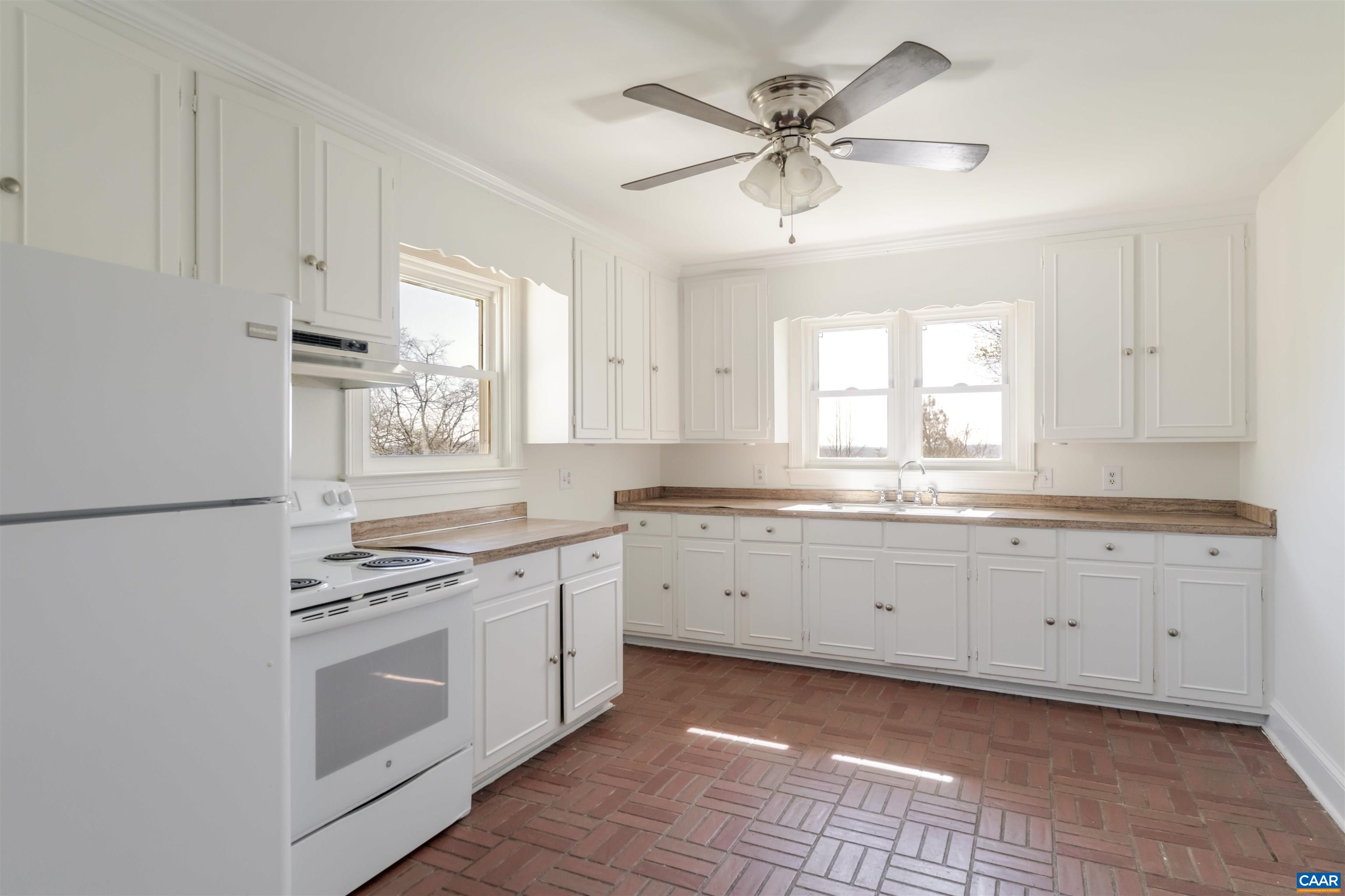 247 RAPIDAN CHURCH LN, WOLFTOWN, Virginia 22748, 3 Bedrooms Bedrooms, ,2 BathroomsBathrooms,Residential,Azalea Hill,247 RAPIDAN CHURCH LN,674918 MLS # 674918