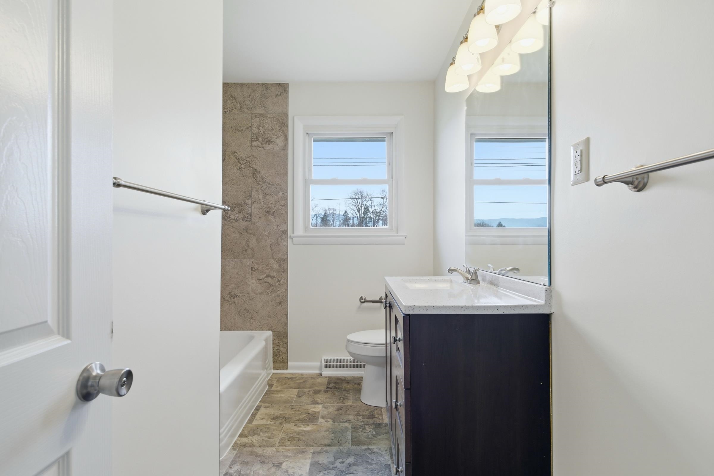 856 LEAKSVILLE RD, LURAY, Virginia 22835, 3 Bedrooms Bedrooms, ,1 BathroomBathrooms,Residential,856 LEAKSVILLE RD,674919 MLS # 674919