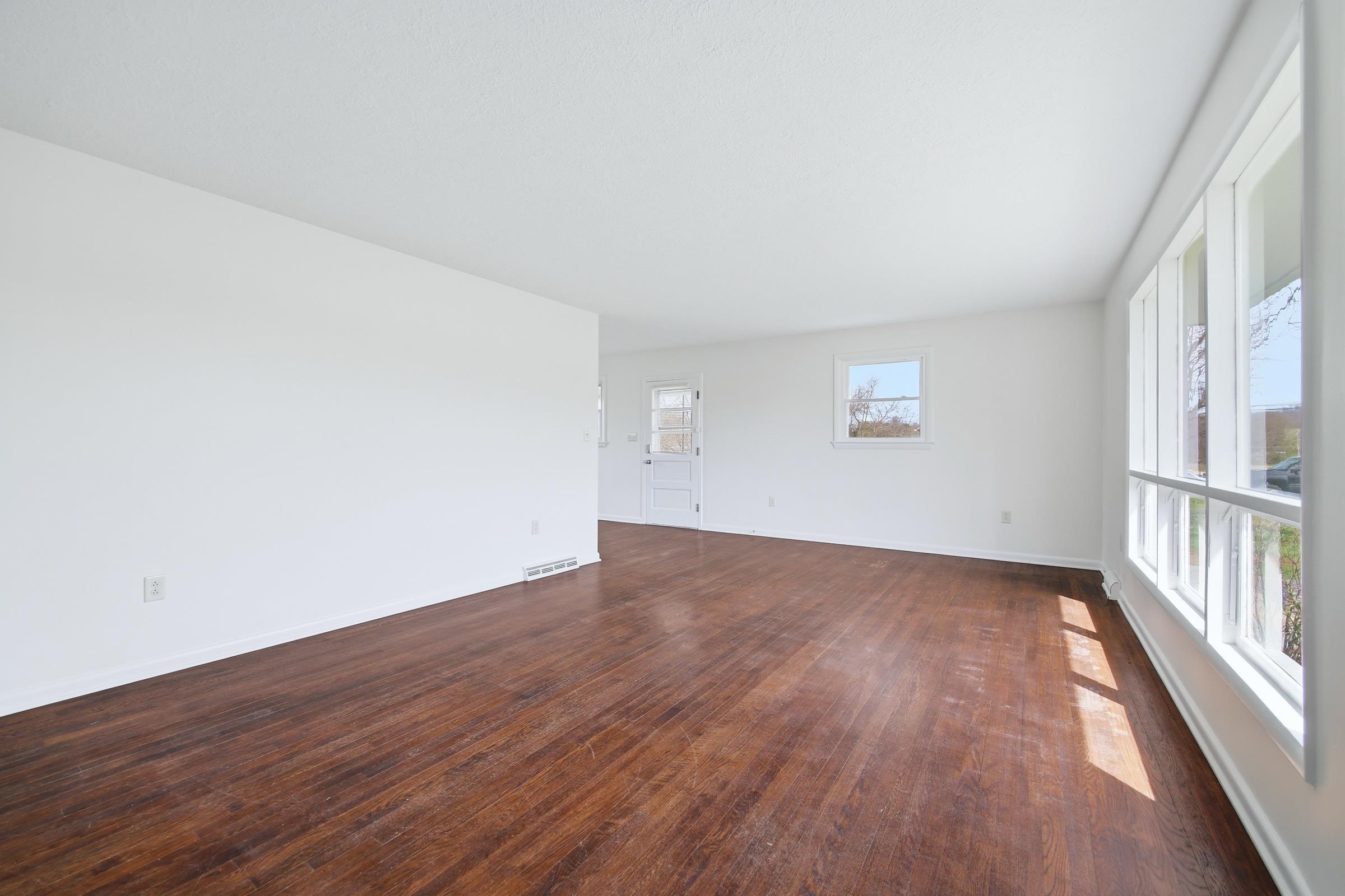 856 LEAKSVILLE RD, LURAY, Virginia 22835, 3 Bedrooms Bedrooms, ,1 BathroomBathrooms,Residential,856 LEAKSVILLE RD,674919 MLS # 674919