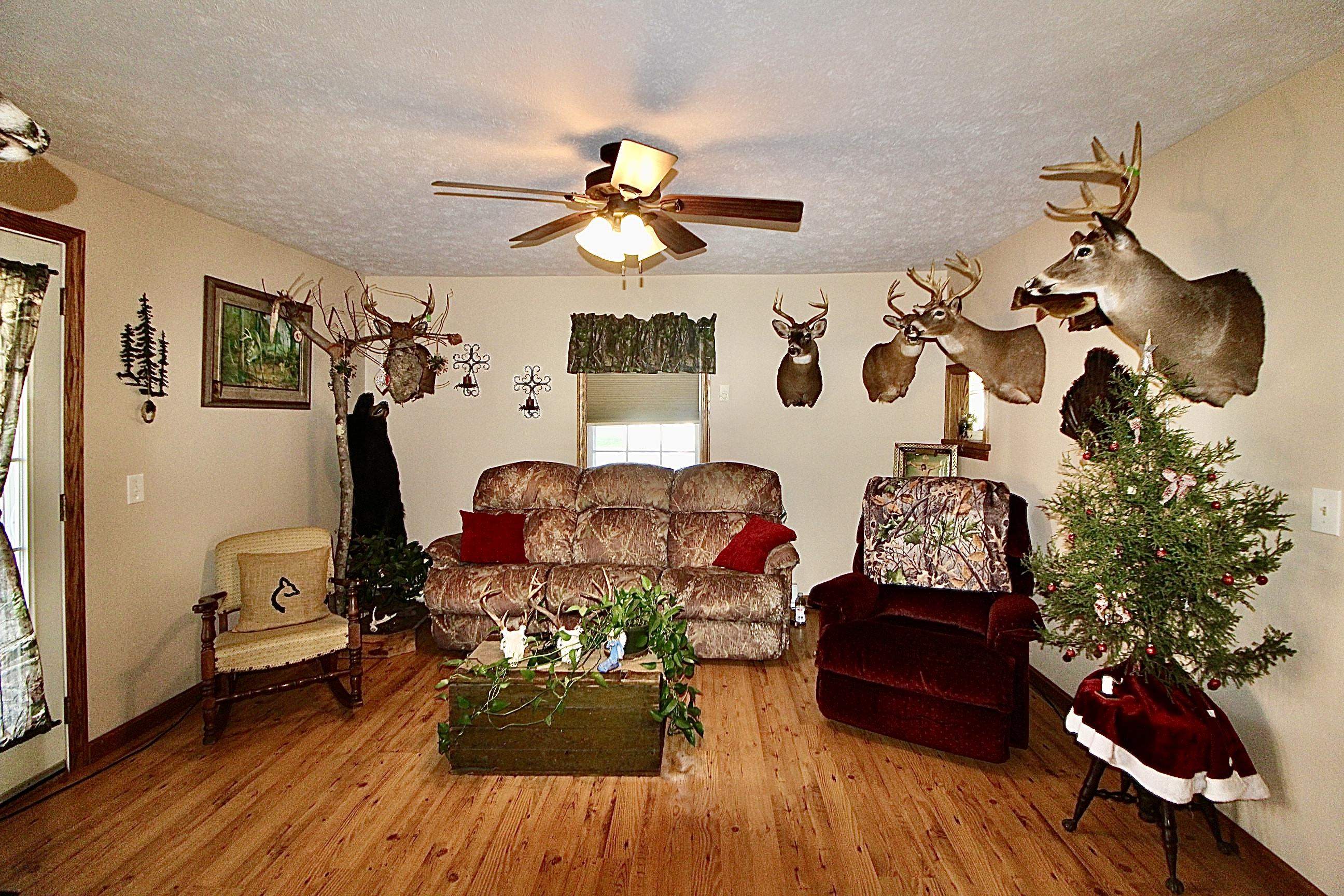 10264 NAZARENE CHURCH RD, BRIDGEWATER, Virginia 22812, 3 Bedrooms Bedrooms, ,1 BathroomBathrooms,Residential,10264 NAZARENE CHURCH RD,674920 MLS # 674920