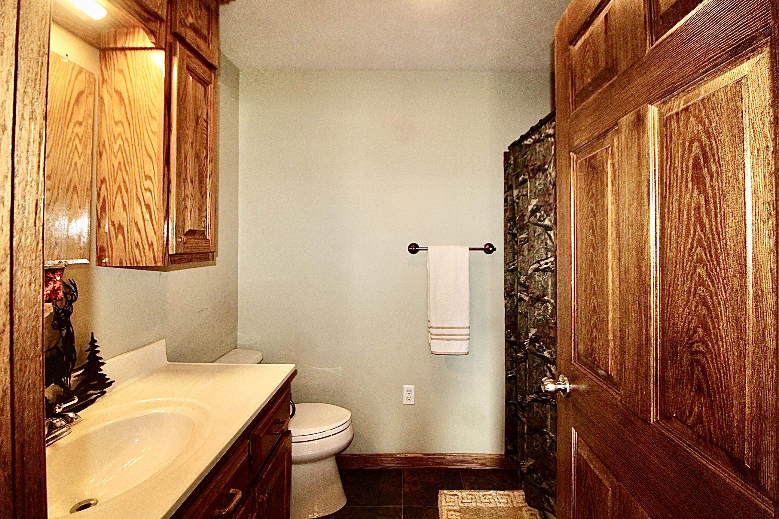 10264 NAZARENE CHURCH RD, BRIDGEWATER, Virginia 22812, 3 Bedrooms Bedrooms, ,1 BathroomBathrooms,Residential,10264 NAZARENE CHURCH RD,674920 MLS # 674920