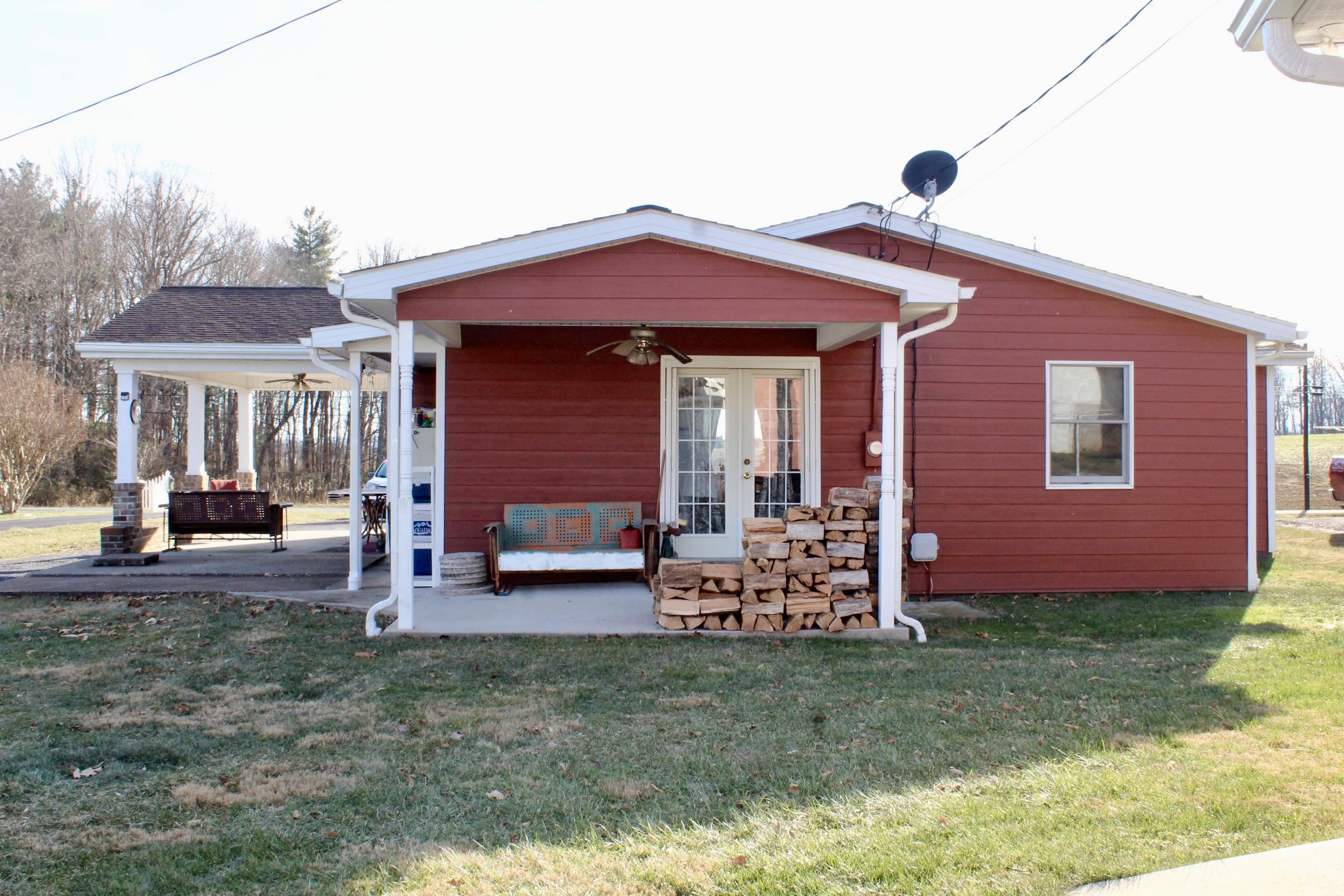 10264 NAZARENE CHURCH RD, BRIDGEWATER, Virginia 22812, 3 Bedrooms Bedrooms, ,1 BathroomBathrooms,Residential,10264 NAZARENE CHURCH RD,674920 MLS # 674920