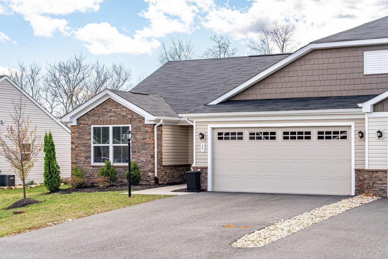 17 SOUTH PEAK DR, MCGAHEYSVILLE, Virginia 22840, 3 Bedrooms Bedrooms, ,2 BathroomsBathrooms,Residential,17 SOUTH PEAK DR,674923 MLS # 674923