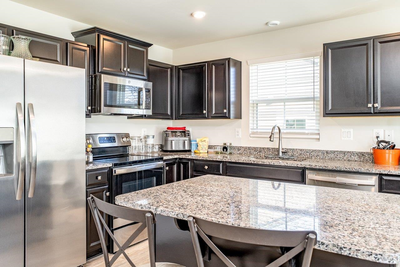 17 SOUTH PEAK DR, MCGAHEYSVILLE, Virginia 22840, 3 Bedrooms Bedrooms, ,2 BathroomsBathrooms,Residential,17 SOUTH PEAK DR,674923 MLS # 674923