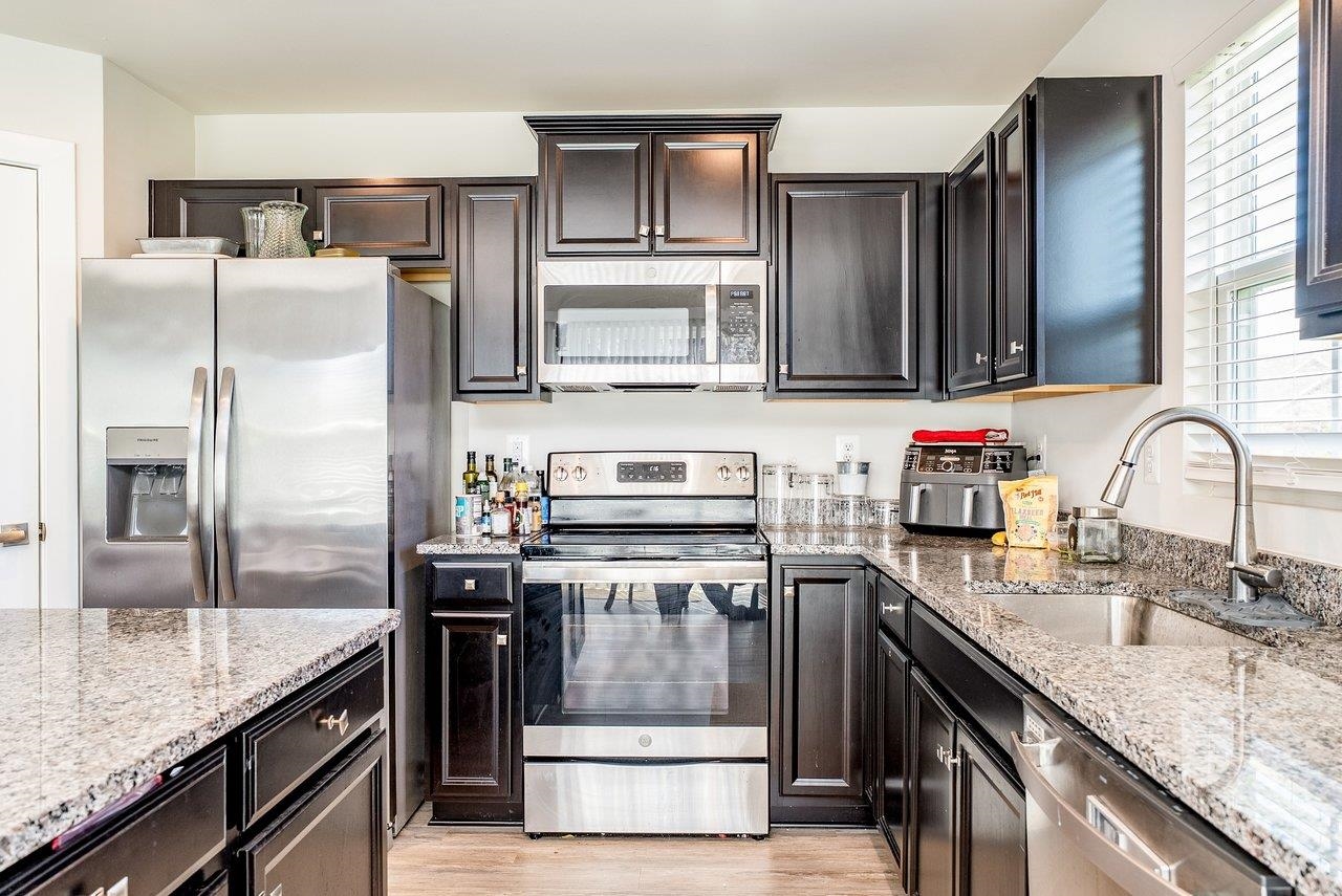 17 SOUTH PEAK DR, MCGAHEYSVILLE, Virginia 22840, 3 Bedrooms Bedrooms, ,2 BathroomsBathrooms,Residential,17 SOUTH PEAK DR,674923 MLS # 674923