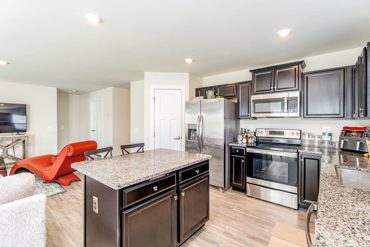 17 SOUTH PEAK DR, MCGAHEYSVILLE, Virginia 22840, 3 Bedrooms Bedrooms, ,2 BathroomsBathrooms,Residential,17 SOUTH PEAK DR,674923 MLS # 674923