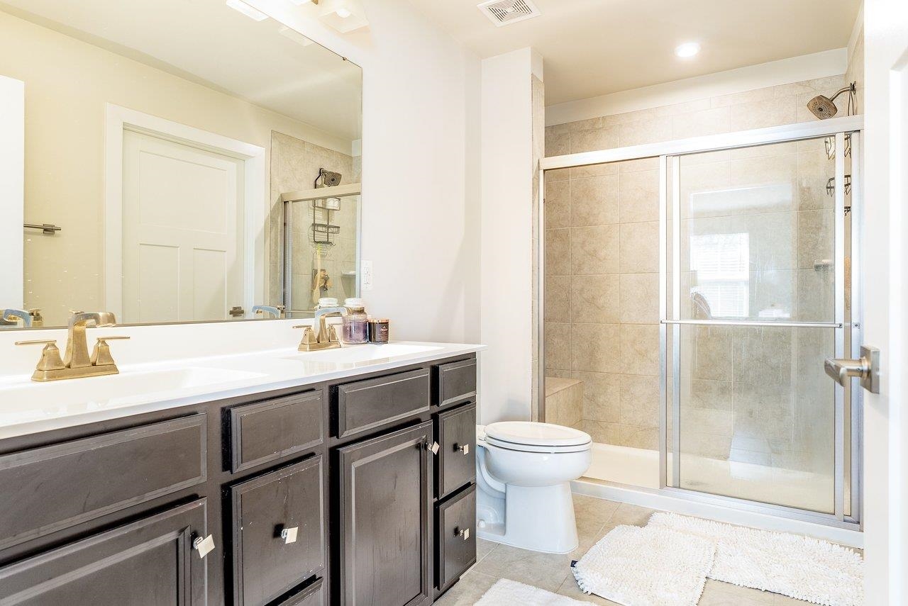 17 SOUTH PEAK DR, MCGAHEYSVILLE, Virginia 22840, 3 Bedrooms Bedrooms, ,2 BathroomsBathrooms,Residential,17 SOUTH PEAK DR,674923 MLS # 674923