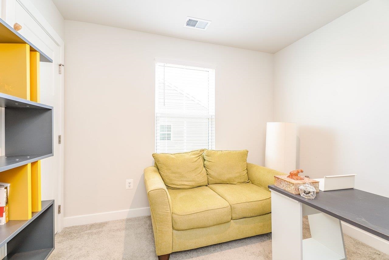 17 SOUTH PEAK DR, MCGAHEYSVILLE, Virginia 22840, 3 Bedrooms Bedrooms, ,2 BathroomsBathrooms,Residential,17 SOUTH PEAK DR,674923 MLS # 674923