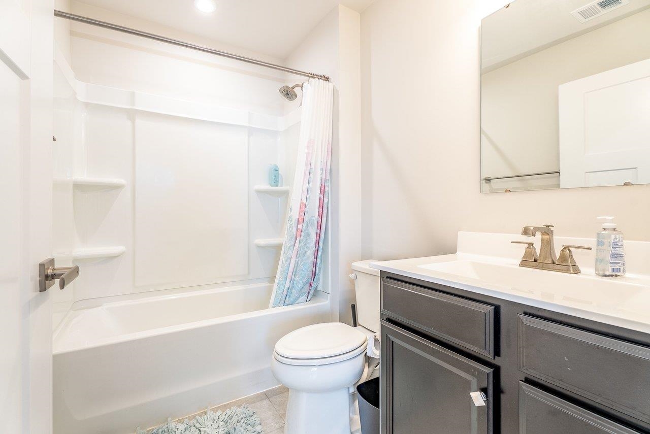 17 SOUTH PEAK DR, MCGAHEYSVILLE, Virginia 22840, 3 Bedrooms Bedrooms, ,2 BathroomsBathrooms,Residential,17 SOUTH PEAK DR,674923 MLS # 674923