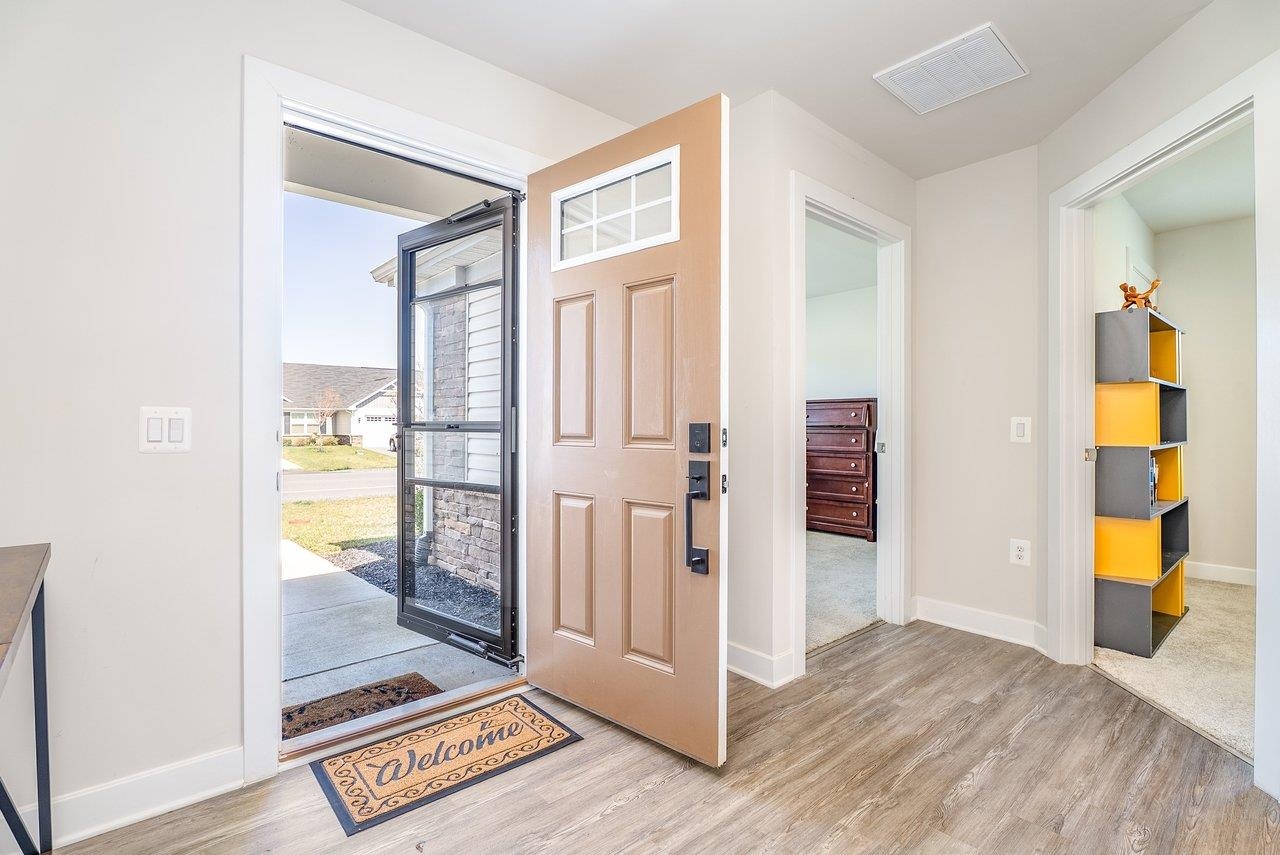 17 SOUTH PEAK DR, MCGAHEYSVILLE, Virginia 22840, 3 Bedrooms Bedrooms, ,2 BathroomsBathrooms,Residential,17 SOUTH PEAK DR,674923 MLS # 674923