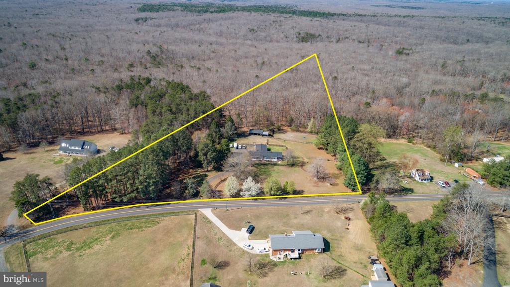 10122 ELYS FORD RD, FREDERICKSBURG, Virginia 22407, 3 Bedrooms Bedrooms, ,2 BathroomsBathrooms,Residential,10122 ELYS FORD RD,VASP2039894 MLS # VASP2039894 10122 ELYS FORD RD, FREDERICKSBURG, Virginia 22407, 3 Bedrooms Bedrooms, ,2 BathroomsBathrooms,Residential,10122 ELYS FORD RD,VASP2039894 MLS # VASP2039894