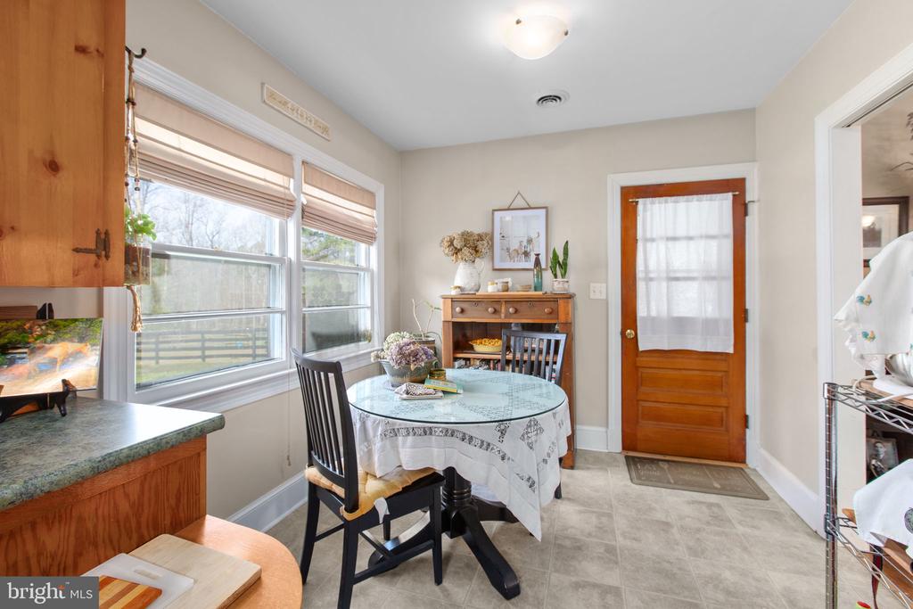 10122 ELYS FORD RD, FREDERICKSBURG, Virginia 22407, 3 Bedrooms Bedrooms, ,2 BathroomsBathrooms,Residential,10122 ELYS FORD RD,VASP2039894 MLS # VASP2039894 10122 ELYS FORD RD, FREDERICKSBURG, Virginia 22407, 3 Bedrooms Bedrooms, ,2 BathroomsBathrooms,Residential,10122 ELYS FORD RD,VASP2039894 MLS # VASP2039894