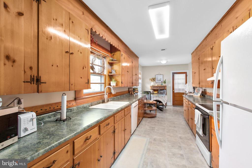 10122 ELYS FORD RD, FREDERICKSBURG, Virginia 22407, 3 Bedrooms Bedrooms, ,2 BathroomsBathrooms,Residential,10122 ELYS FORD RD,VASP2039894 MLS # VASP2039894 10122 ELYS FORD RD, FREDERICKSBURG, Virginia 22407, 3 Bedrooms Bedrooms, ,2 BathroomsBathrooms,Residential,10122 ELYS FORD RD,VASP2039894 MLS # VASP2039894