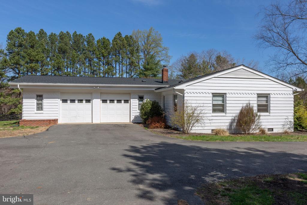 10122 ELYS FORD RD, FREDERICKSBURG, Virginia 22407, 3 Bedrooms Bedrooms, ,2 BathroomsBathrooms,Residential,10122 ELYS FORD RD,VASP2039894 MLS # VASP2039894 10122 ELYS FORD RD, FREDERICKSBURG, Virginia 22407, 3 Bedrooms Bedrooms, ,2 BathroomsBathrooms,Residential,10122 ELYS FORD RD,VASP2039894 MLS # VASP2039894