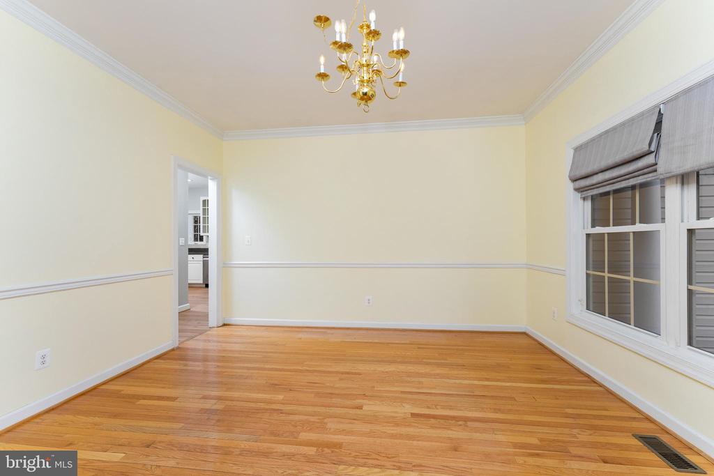 100 CRYSTAL CT, LOCUST GROVE, Virginia 22508, 4 Bedrooms Bedrooms, ,3 BathroomsBathrooms,Residential,100 CRYSTAL CT,VAOR2013228 MLS # VAOR2013228