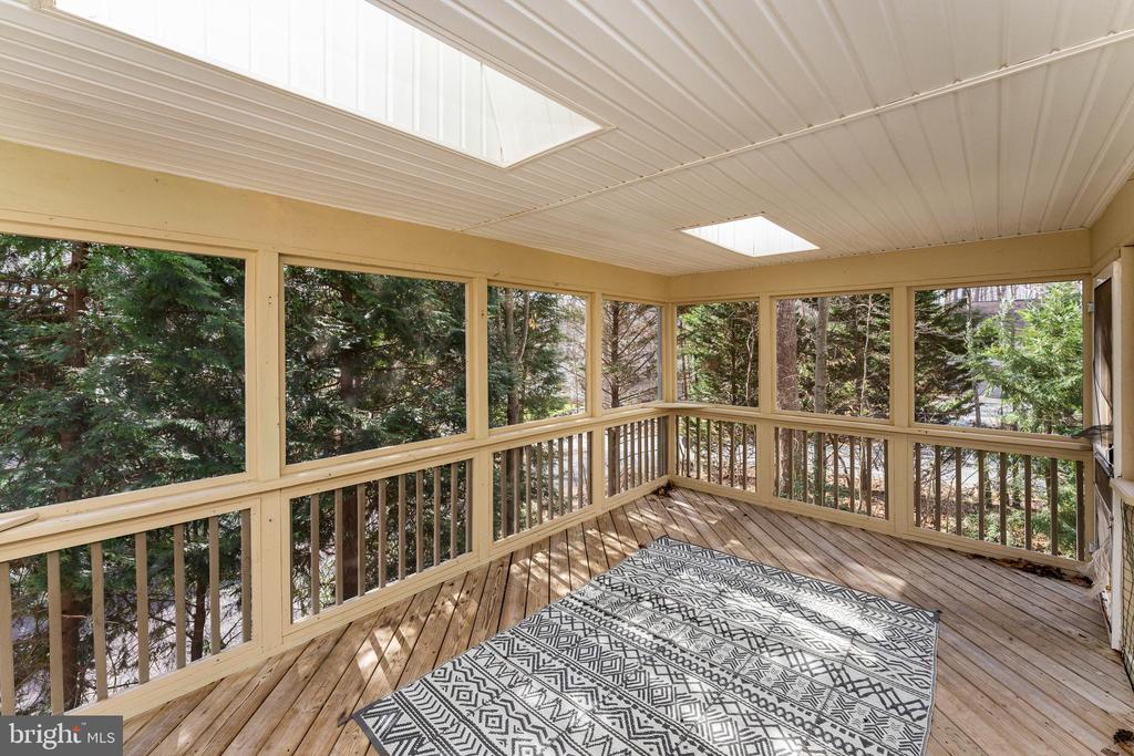 100 CRYSTAL CT, LOCUST GROVE, Virginia 22508, 4 Bedrooms Bedrooms, ,3 BathroomsBathrooms,Residential,100 CRYSTAL CT,VAOR2013228 MLS # VAOR2013228