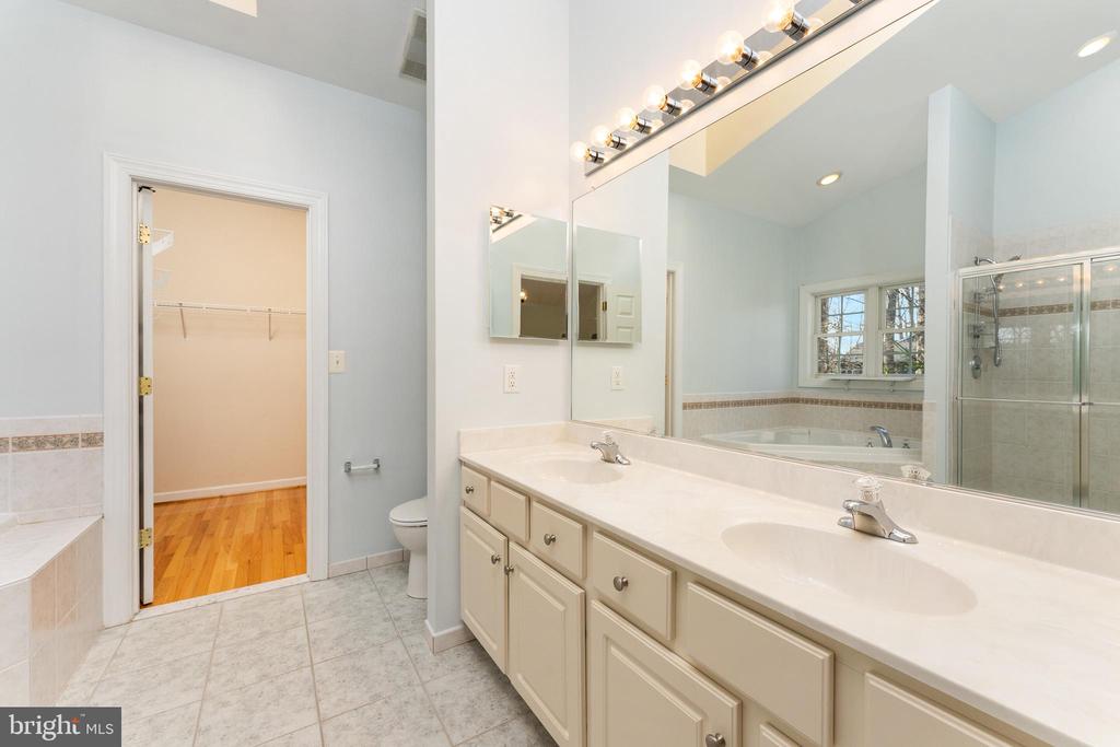 100 CRYSTAL CT, LOCUST GROVE, Virginia 22508, 4 Bedrooms Bedrooms, ,3 BathroomsBathrooms,Residential,100 CRYSTAL CT,VAOR2013228 MLS # VAOR2013228