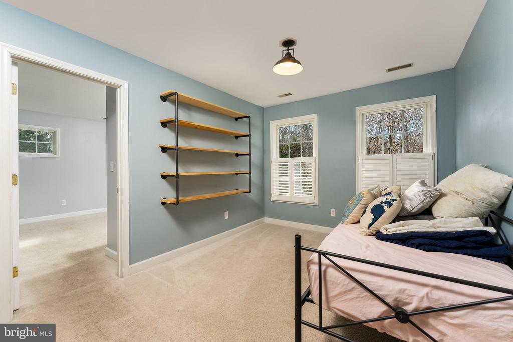 100 CRYSTAL CT, LOCUST GROVE, Virginia 22508, 4 Bedrooms Bedrooms, ,3 BathroomsBathrooms,Residential,100 CRYSTAL CT,VAOR2013228 MLS # VAOR2013228