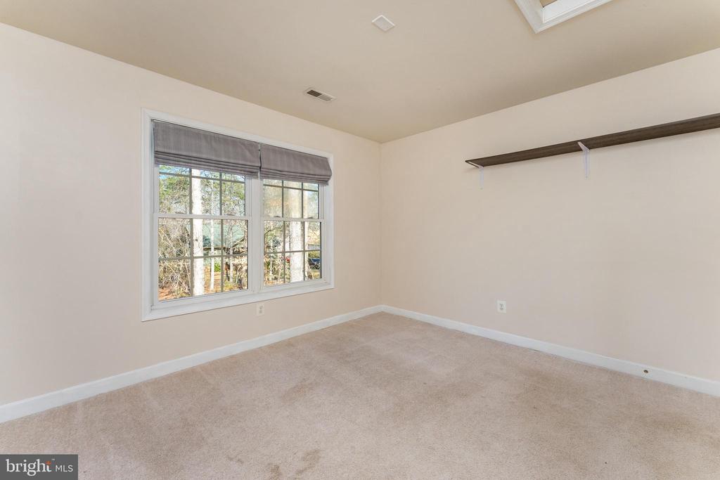 100 CRYSTAL CT, LOCUST GROVE, Virginia 22508, 4 Bedrooms Bedrooms, ,3 BathroomsBathrooms,Residential,100 CRYSTAL CT,VAOR2013228 MLS # VAOR2013228