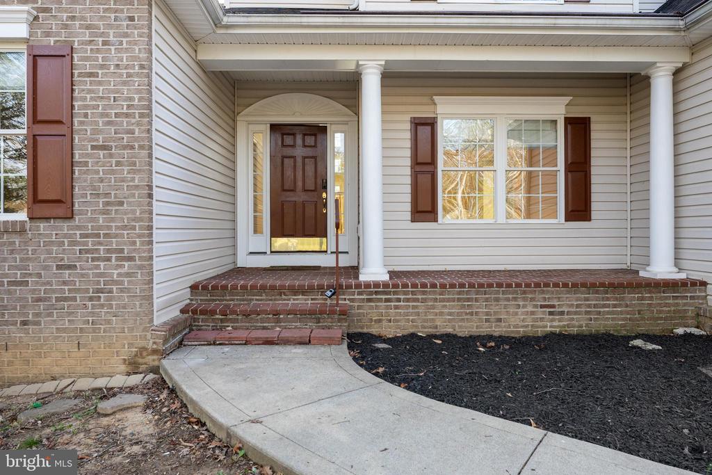 100 CRYSTAL CT, LOCUST GROVE, Virginia 22508, 4 Bedrooms Bedrooms, ,3 BathroomsBathrooms,Residential,100 CRYSTAL CT,VAOR2013228 MLS # VAOR2013228