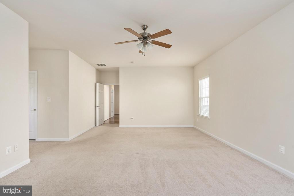 6227 E DRANESVILLE DR, FREDERICKSBURG, Virginia 22407, 3 Bedrooms Bedrooms, ,2 BathroomsBathrooms,Residential,6227 E DRANESVILLE DR,VASP2040226 MLS # VASP2040226