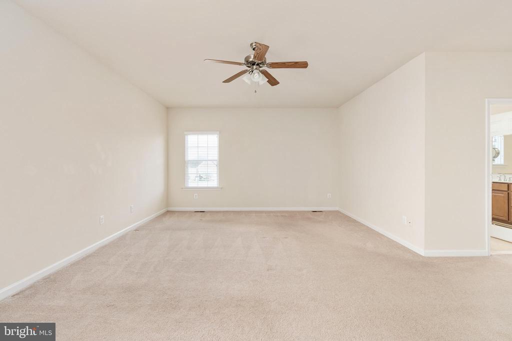 6227 E DRANESVILLE DR, FREDERICKSBURG, Virginia 22407, 3 Bedrooms Bedrooms, ,2 BathroomsBathrooms,Residential,6227 E DRANESVILLE DR,VASP2040226 MLS # VASP2040226