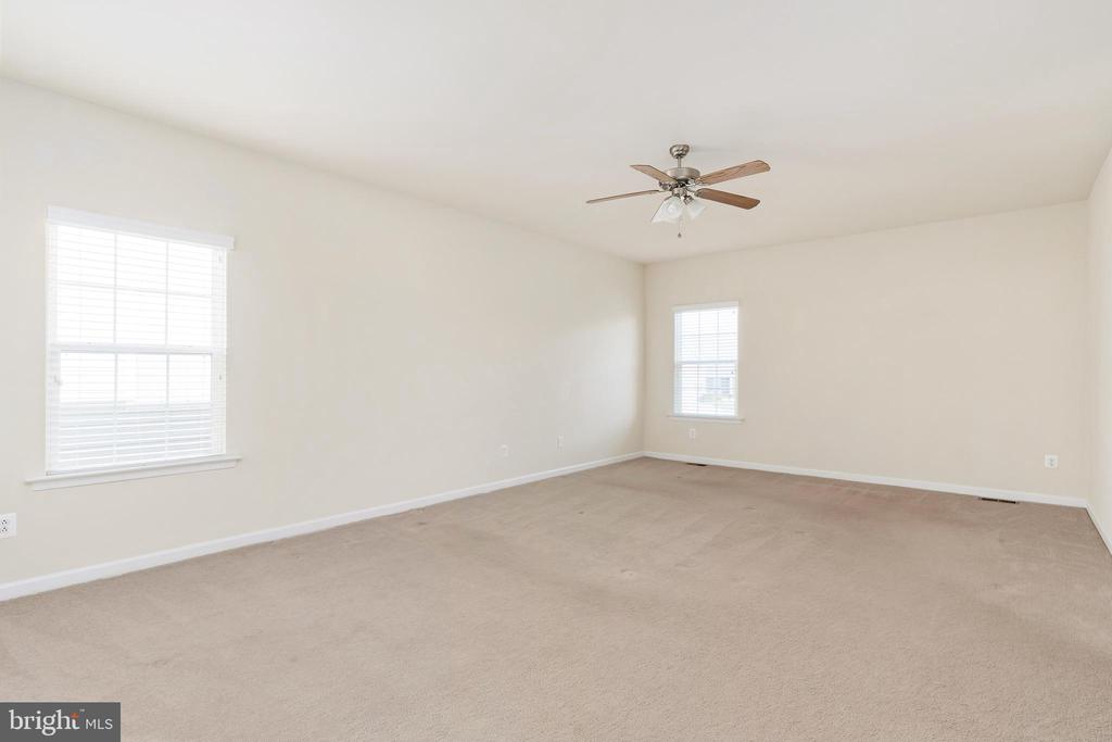 6227 E DRANESVILLE DR, FREDERICKSBURG, Virginia 22407, 3 Bedrooms Bedrooms, ,2 BathroomsBathrooms,Residential,6227 E DRANESVILLE DR,VASP2040226 MLS # VASP2040226