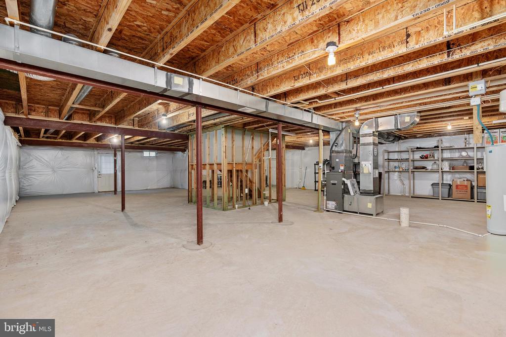 6227 E DRANESVILLE DR, FREDERICKSBURG, Virginia 22407, 3 Bedrooms Bedrooms, ,2 BathroomsBathrooms,Residential,6227 E DRANESVILLE DR,VASP2040226 MLS # VASP2040226