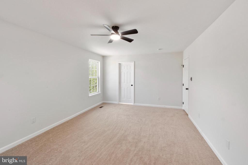 40 ROBINS CT, PALMYRA, Virginia 22963, 3 Bedrooms Bedrooms, ,2 BathroomsBathrooms,Residential,40 ROBINS CT,VAFN2000648 MLS # VAFN2000648