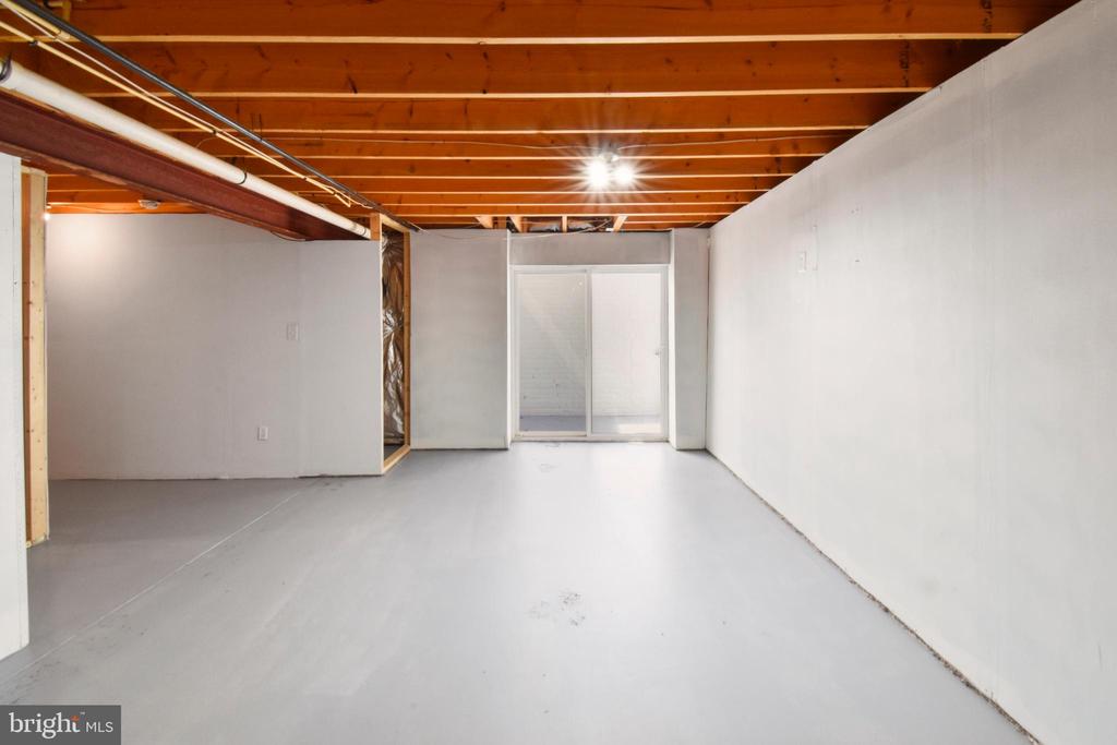 40 ROBINS CT, PALMYRA, Virginia 22963, 3 Bedrooms Bedrooms, ,2 BathroomsBathrooms,Residential,40 ROBINS CT,VAFN2000648 MLS # VAFN2000648