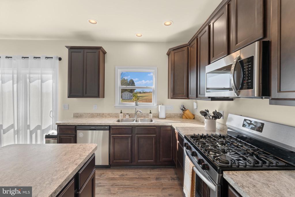 10444 QUARTZ AVE, CULPEPER, Virginia 22701, 4 Bedrooms Bedrooms, ,3 BathroomsBathrooms,Residential,10444 QUARTZ AVE,VACU2013102 MLS # VACU2013102