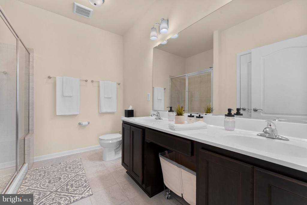 10444 QUARTZ AVE, CULPEPER, Virginia 22701, 4 Bedrooms Bedrooms, ,3 BathroomsBathrooms,Residential,10444 QUARTZ AVE,VACU2013102 MLS # VACU2013102