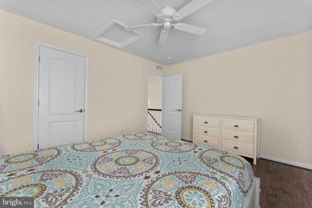 10444 QUARTZ AVE, CULPEPER, Virginia 22701, 4 Bedrooms Bedrooms, ,3 BathroomsBathrooms,Residential,10444 QUARTZ AVE,VACU2013102 MLS # VACU2013102