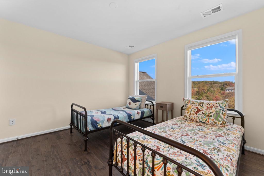 10444 QUARTZ AVE, CULPEPER, Virginia 22701, 4 Bedrooms Bedrooms, ,3 BathroomsBathrooms,Residential,10444 QUARTZ AVE,VACU2013102 MLS # VACU2013102