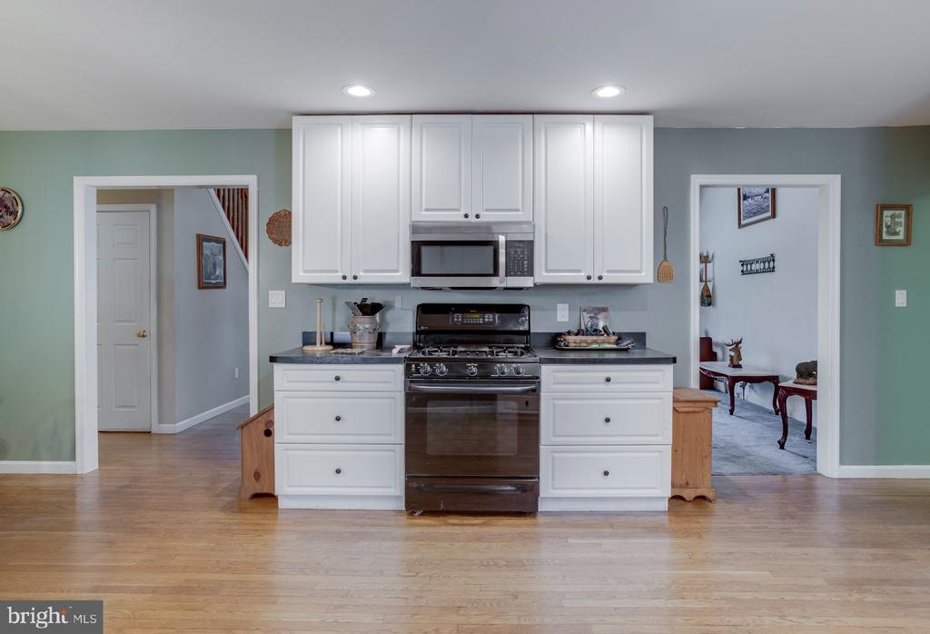 3220 COURTNEY SCHOOL RD, MIDLAND, Virginia, 6 Bedrooms Bedrooms, ,4 BathroomsBathrooms,Residential,3220 COURTNEY SCHOOL RD,VAFQ2021068 MLS # VAFQ2021068