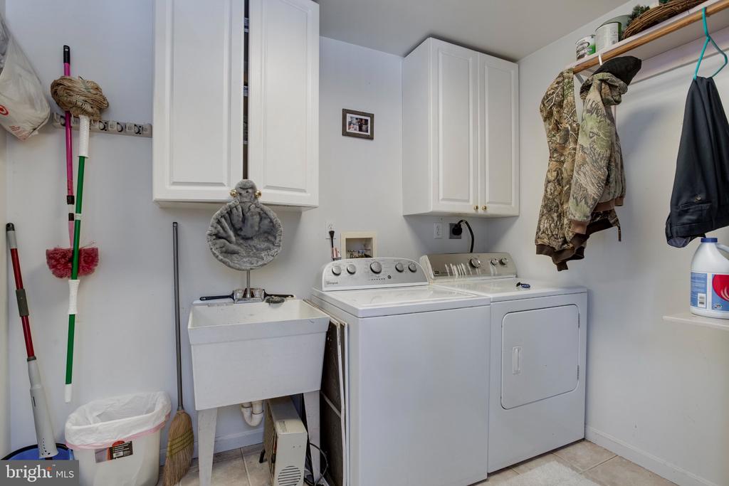 3220 COURTNEY SCHOOL RD, MIDLAND, Virginia, 6 Bedrooms Bedrooms, ,4 BathroomsBathrooms,Residential,3220 COURTNEY SCHOOL RD,VAFQ2021068 MLS # VAFQ2021068