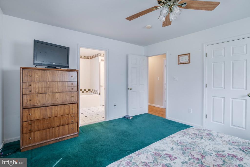 3220 COURTNEY SCHOOL RD, MIDLAND, Virginia, 6 Bedrooms Bedrooms, ,4 BathroomsBathrooms,Residential,3220 COURTNEY SCHOOL RD,VAFQ2021068 MLS # VAFQ2021068