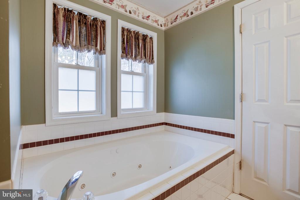 3220 COURTNEY SCHOOL RD, MIDLAND, Virginia, 6 Bedrooms Bedrooms, ,4 BathroomsBathrooms,Residential,3220 COURTNEY SCHOOL RD,VAFQ2021068 MLS # VAFQ2021068