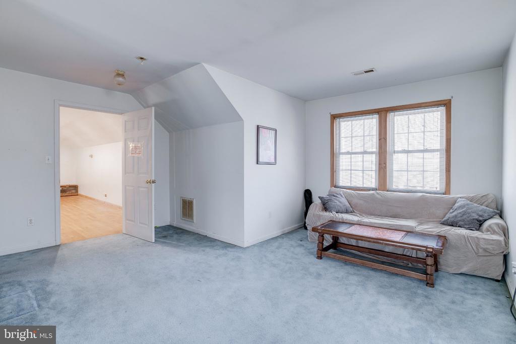 3220 COURTNEY SCHOOL RD, MIDLAND, Virginia, 6 Bedrooms Bedrooms, ,4 BathroomsBathrooms,Residential,3220 COURTNEY SCHOOL RD,VAFQ2021068 MLS # VAFQ2021068