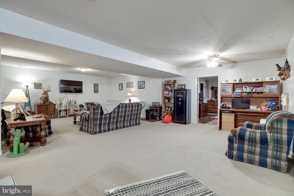 3220 COURTNEY SCHOOL RD, MIDLAND, Virginia, 6 Bedrooms Bedrooms, ,4 BathroomsBathrooms,Residential,3220 COURTNEY SCHOOL RD,VAFQ2021068 MLS # VAFQ2021068