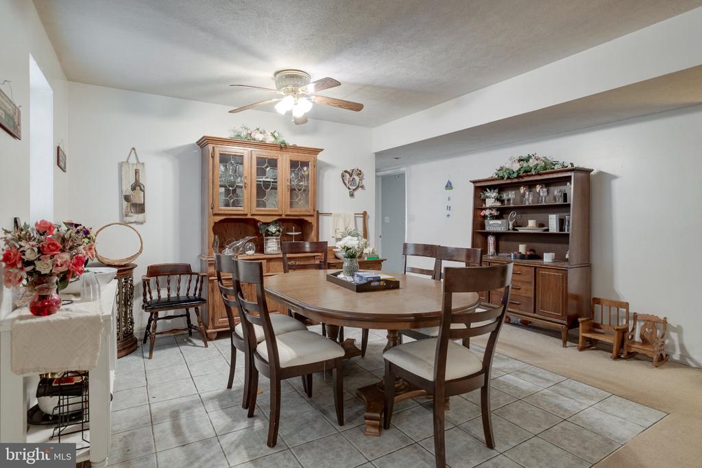 3220 COURTNEY SCHOOL RD, MIDLAND, Virginia, 6 Bedrooms Bedrooms, ,4 BathroomsBathrooms,Residential,3220 COURTNEY SCHOOL RD,VAFQ2021068 MLS # VAFQ2021068