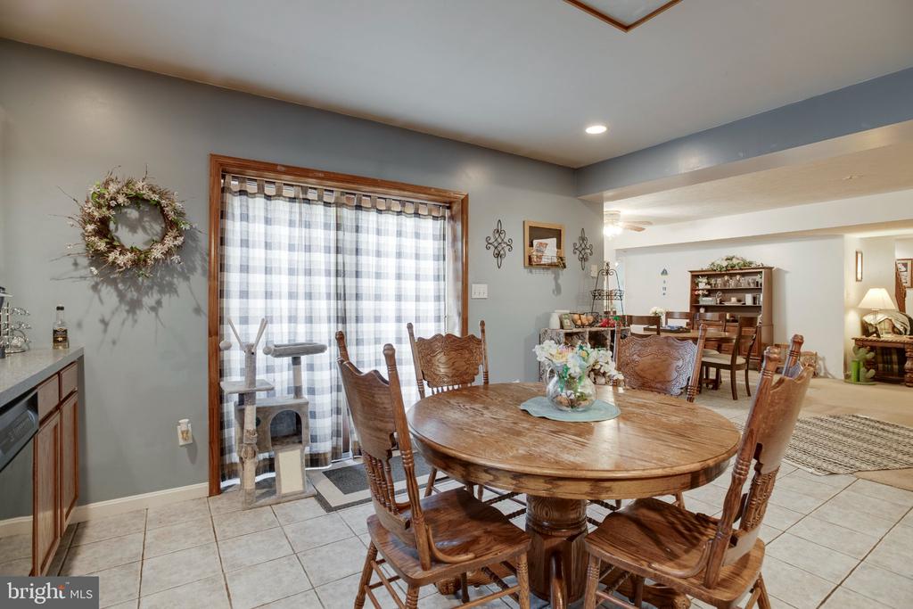 3220 COURTNEY SCHOOL RD, MIDLAND, Virginia, 6 Bedrooms Bedrooms, ,4 BathroomsBathrooms,Residential,3220 COURTNEY SCHOOL RD,VAFQ2021068 MLS # VAFQ2021068