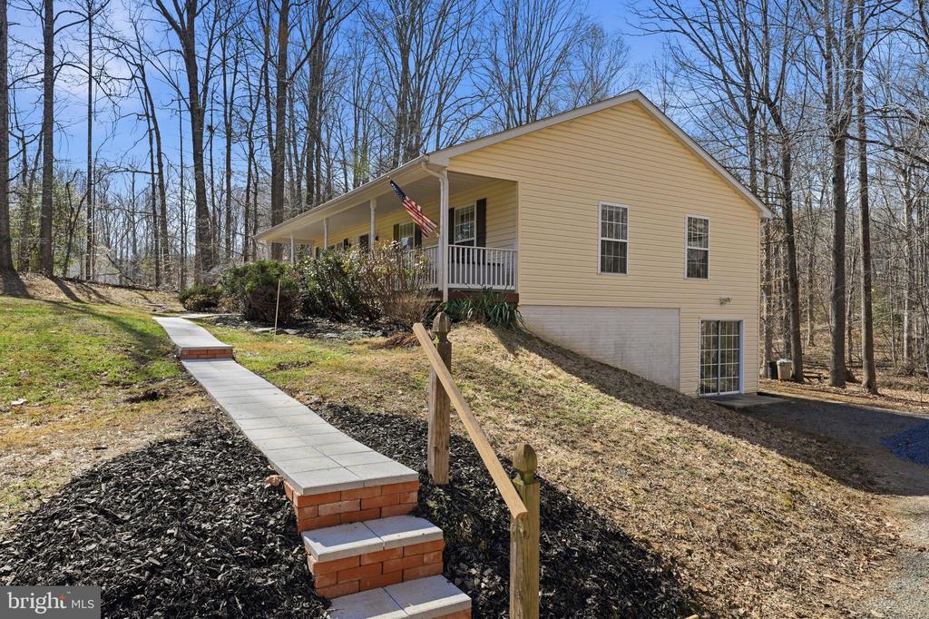 6052 BILAL CT, JEFFERSONTON, Virginia 22724, 3 Bedrooms Bedrooms, ,3 BathroomsBathrooms,Residential,6052 BILAL CT,VACU2013106 MLS # VACU2013106 6052 BILAL CT, JEFFERSONTON, Virginia 22724, 3 Bedrooms Bedrooms, ,3 BathroomsBathrooms,Residential,6052 BILAL CT,VACU2013106 MLS # VACU2013106