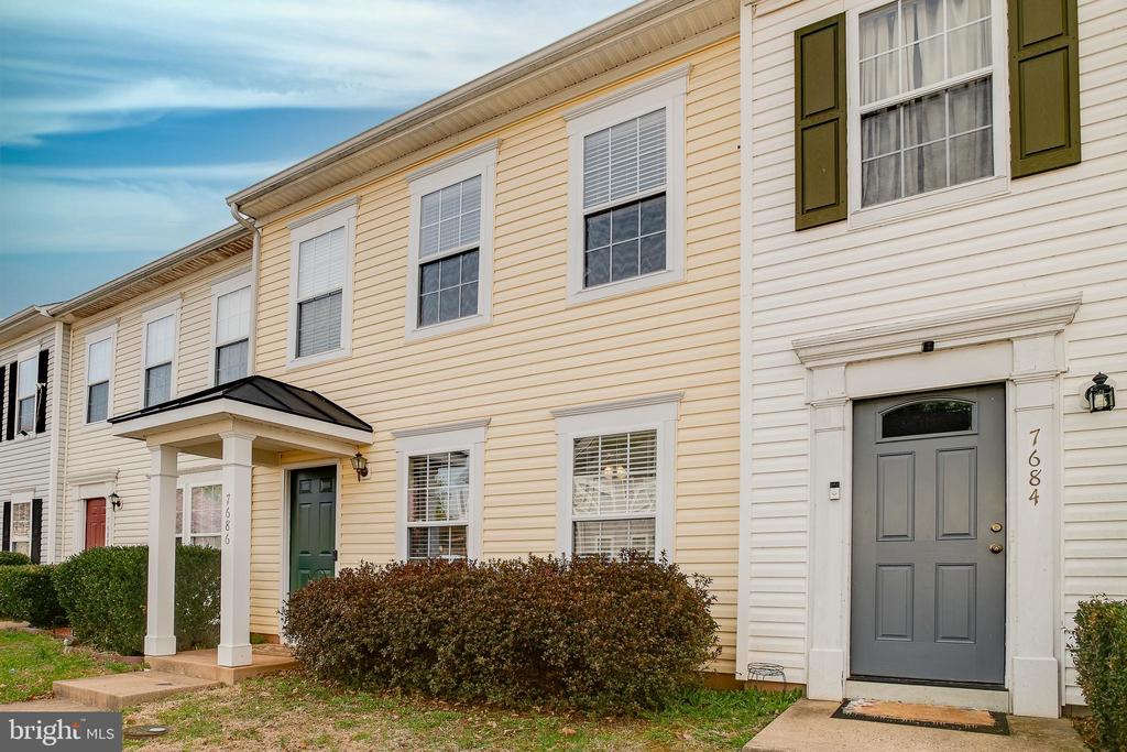 7686 WANKOMA DR, REMINGTON, Virginia 22734, 3 Bedrooms Bedrooms, ,2 BathroomsBathrooms,Residential,7686 WANKOMA DR,VAFQ2021086 MLS # VAFQ2021086