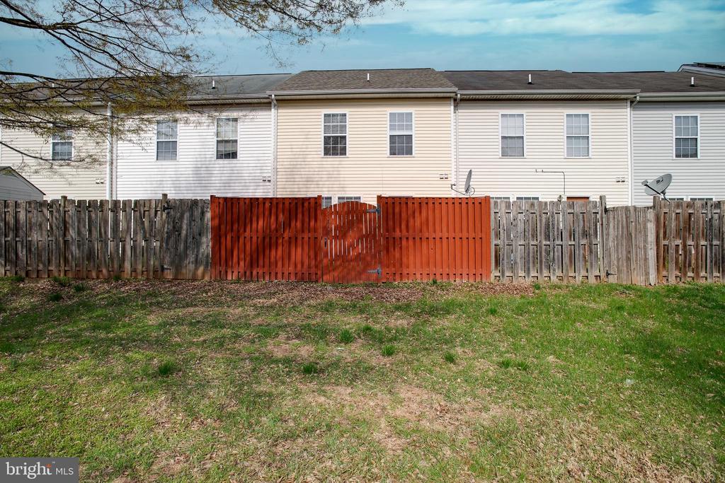 7686 WANKOMA DR, REMINGTON, Virginia 22734, 3 Bedrooms Bedrooms, ,2 BathroomsBathrooms,Residential,7686 WANKOMA DR,VAFQ2021086 MLS # VAFQ2021086