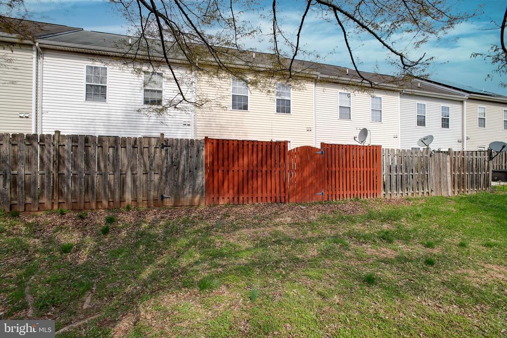 7686 WANKOMA DR, REMINGTON, Virginia 22734, 3 Bedrooms Bedrooms, ,2 BathroomsBathrooms,Residential,7686 WANKOMA DR,VAFQ2021086 MLS # VAFQ2021086