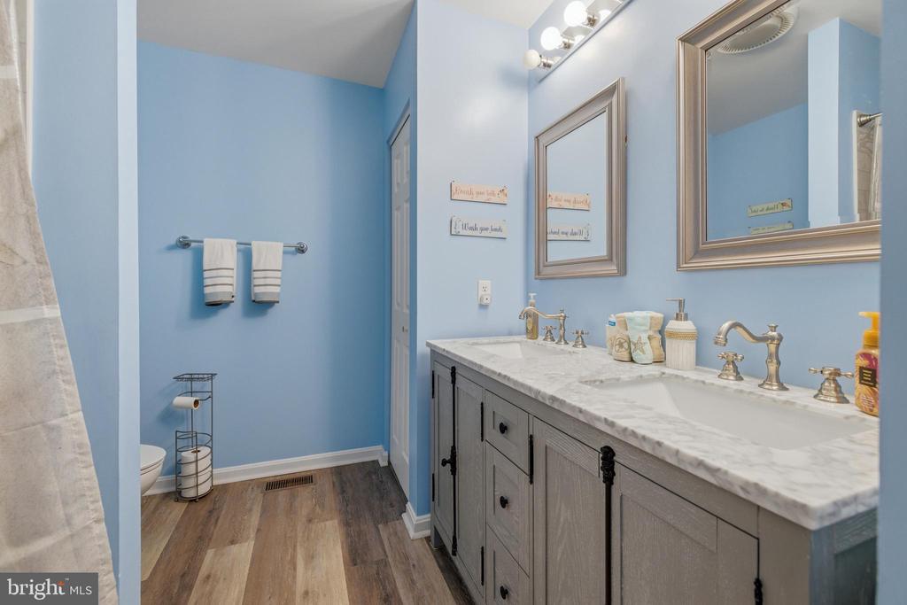 217 SILVER BELL LN, LURAY, Virginia 22835, 3 Bedrooms Bedrooms, ,3 BathroomsBathrooms,Residential,217 SILVER BELL LN,VAPA2006222 MLS # VAPA2006222