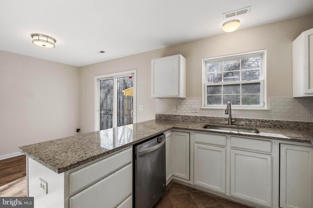 9928 MATTI HILL CT, FREDERICKSBURG, Virginia 22408, 2 Bedrooms Bedrooms, ,2 BathroomsBathrooms,Residential,9928 MATTI HILL CT,VASP2040382 MLS # VASP2040382